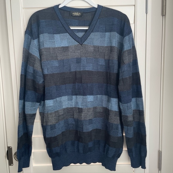 Montechiaro men's blue textured Marino wool pullover V-neck sweater - Picture 1 of 6